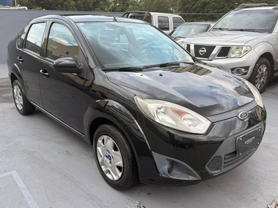 FORD FIESTA 1.6 ROCAM SE SEDAN 8V FLEX 4P MANUAL FORD FIESTA 1.6 ROCAM SE SEDAN 8V FLEX 4P MANUAL